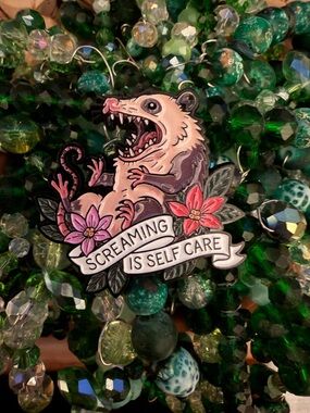 Opossum enamel pin